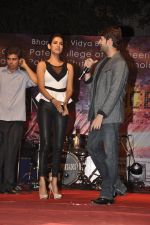 Neil Nitin Mukesh and Sonal Chauhan promote 3G at Bhavans College in Andheri, Mumbai on 1st March 2013 (6).JPG